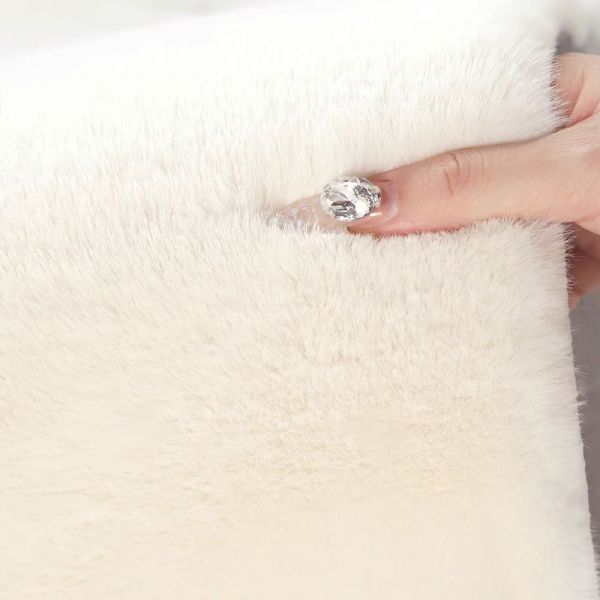 Cloud-Soft Faux Rabbit Fur Rug 