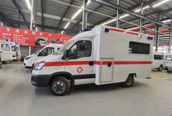3610mm Wheelbase Emergency Ambulance Car  4X4 Cross Country Ambulance