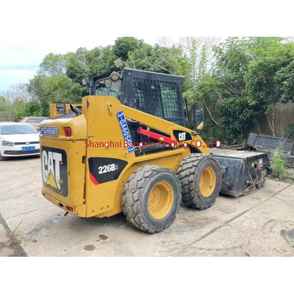 Strong Power and Hydraulic Stability Small Machine Used Skid Steer CAT 226