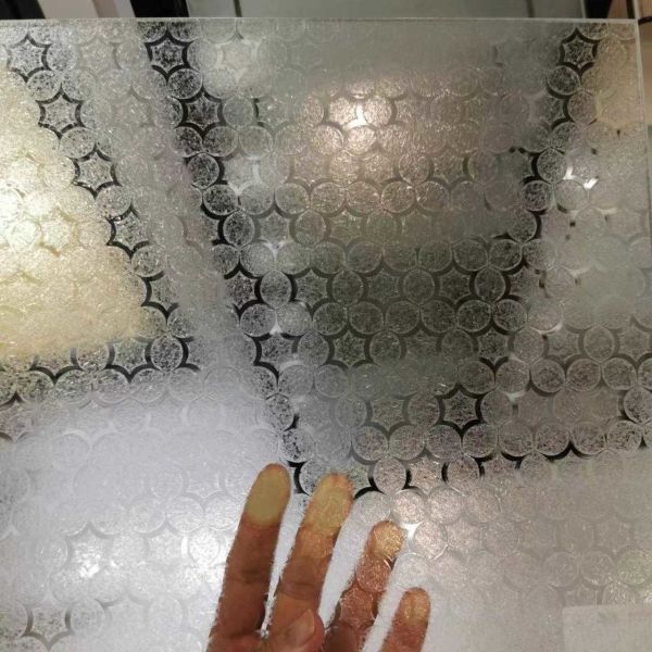 5 мм 12 мм бесцветное сатеновое кислотное выгравированное стекло с текстурой