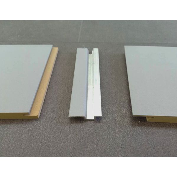 Внутренняя толщина ширины x 9mm цвета 600mm панели стены Wpc белая прокатанная