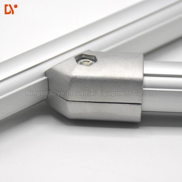 Aluminum Lean Tube Connector For Connecting 28mm Tube Oxidation Blasting