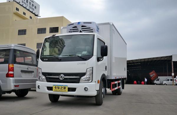 13.9 CBM 4x2 Size Refrigerated Utility Trailer , Refrigerated Delivery Truck With 115HP EURO IV