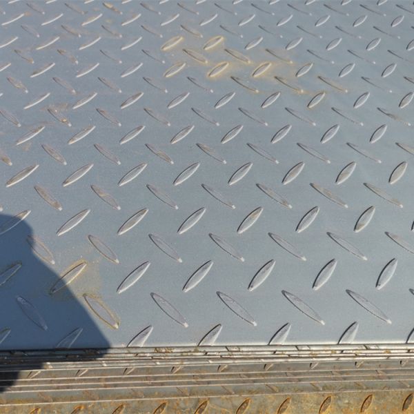 ASTM A36 Chequered гофрированный лист стали углерода плиты Q235B ST37.2