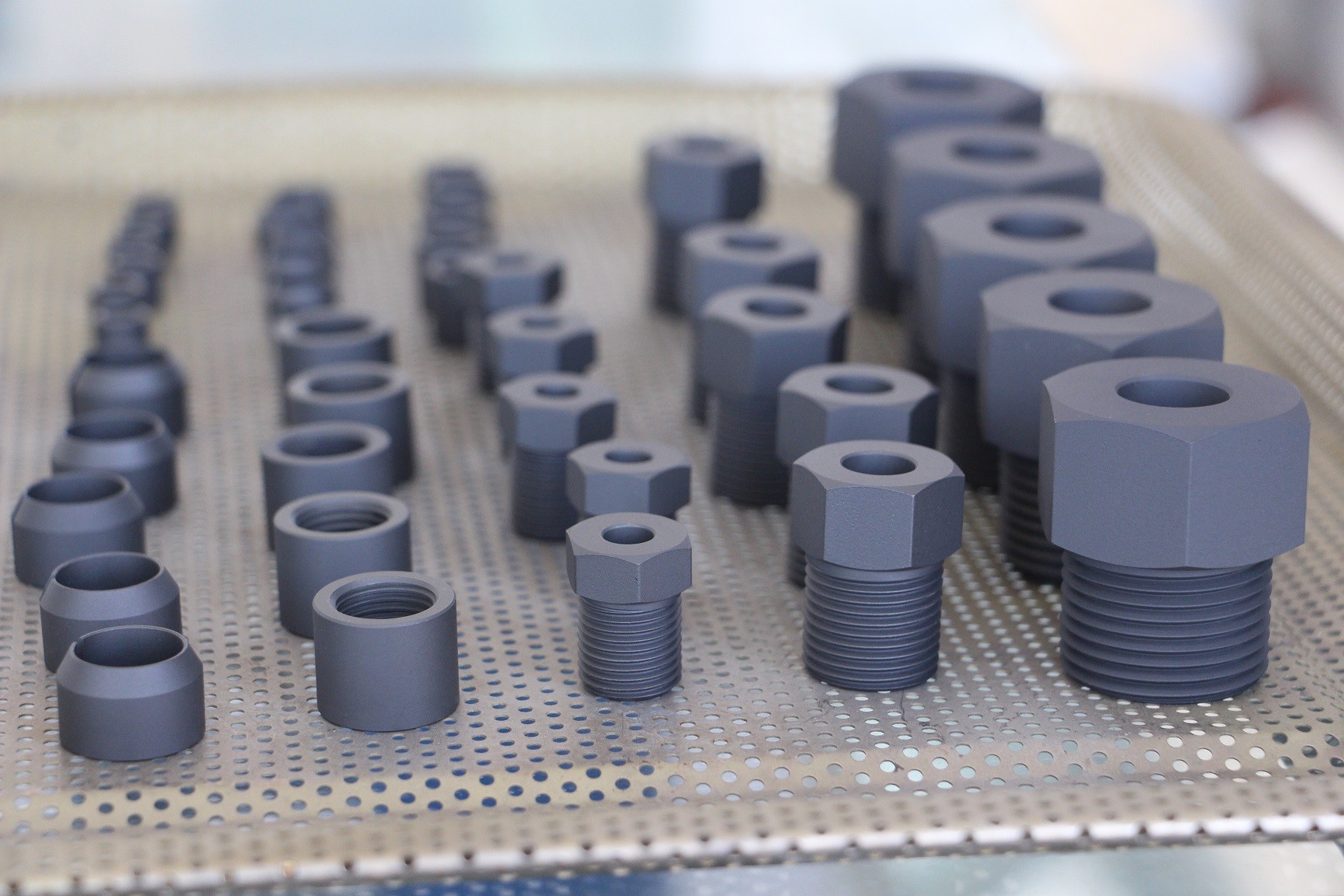 точность частей титана CNC 0.01mm привинчивает болты частей машины