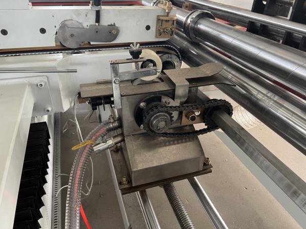 High Safety Carton Box Stitching Machine with 1-5mm Stitching
