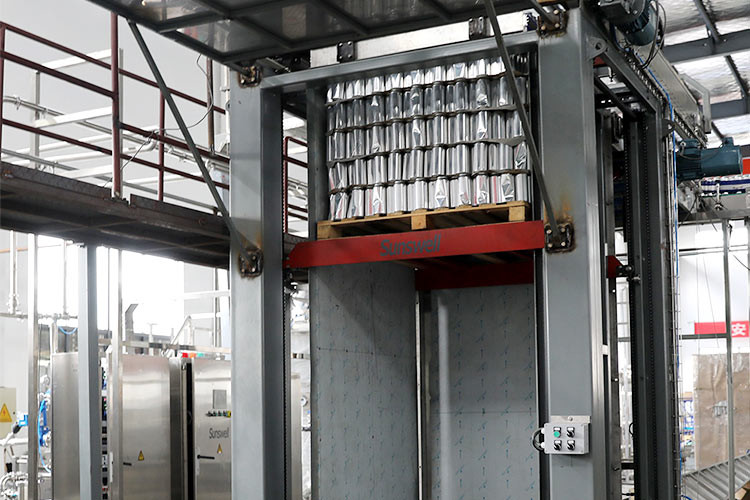 Алюминий CSD Carbonated консервируя заполнять соединяющ швами машина