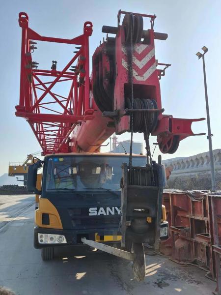 STC400T6 Grue rouge et jaune de 40 tonnes pour vos besoins de construction