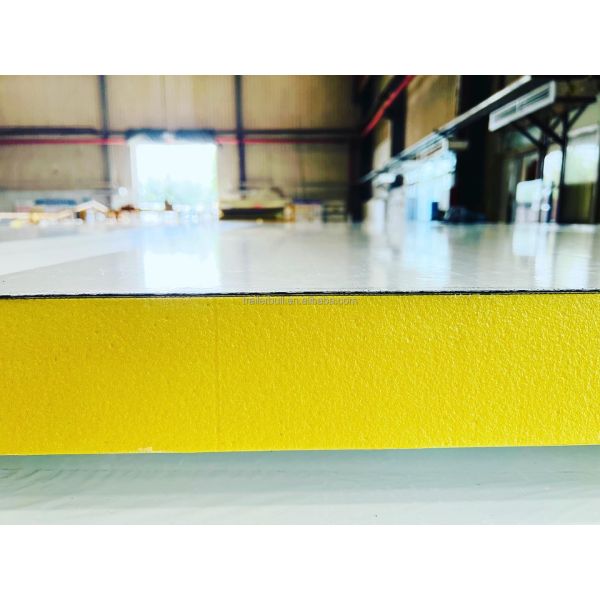 Fuel 20ft FRP Refrigeration Truck Box Body For Howo Shacman Models 5 Fold EPDM Sealing