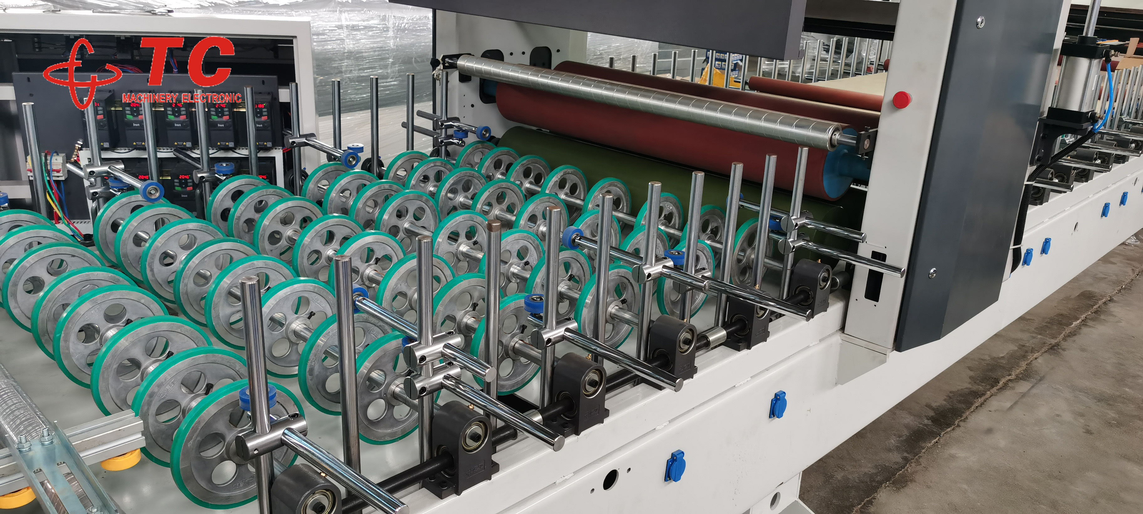 TC Factory Direct Sales 700/900/1100/1300mm Different Widths WPC PVC  Profile Wrapping Laminating Machine