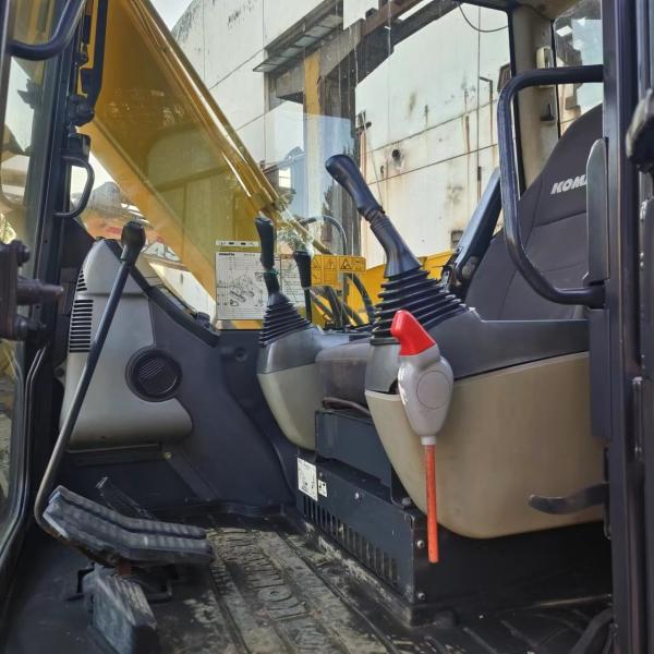 Excavadora usada Komatsu PC 70 do Japão 6500kg Peso operacional 0-2000 horas de trabalho