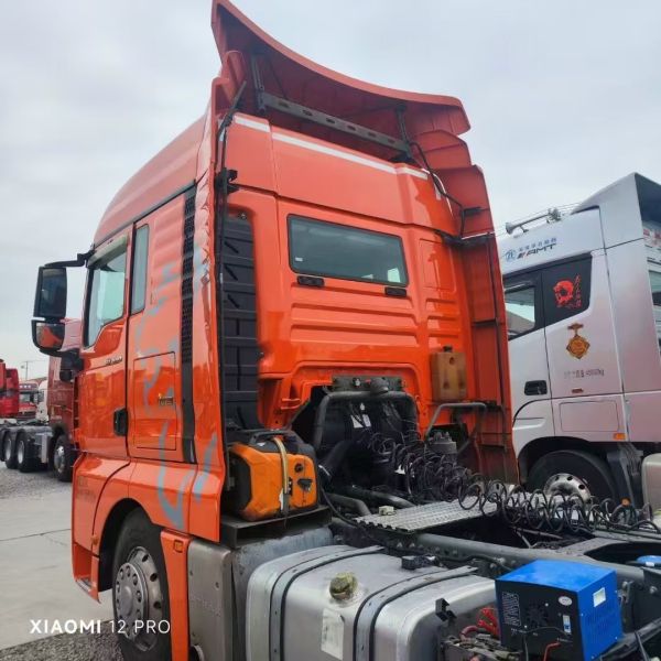 Prime Mover Head Tractor Truck 10 Tyres Sinotruk SITRAK 2022 Year 480hp Hydraulic Retarder