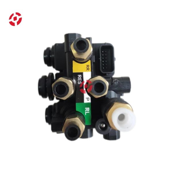 LR070246 LR113342 Auto Suspension Part  Air Suspension Valve Block For Range Rover