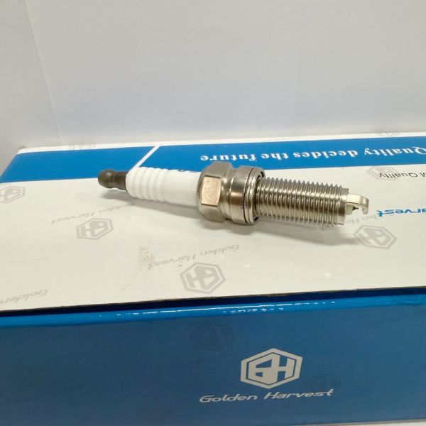 ILKR8P8 Standard Automotive Spark Plugs For Trumpchi Changan Dongfeng FAW Maxus Car