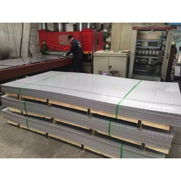 1000mm 201 Stainless Steel HL Sheet 8K With Rust Resistance