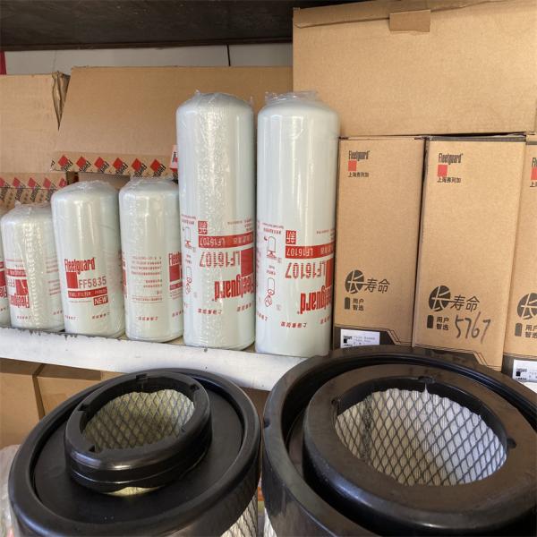 Separador de agua de filtro de combustible de buena venta para partes de motores de camiones pesados 2003-2006 año