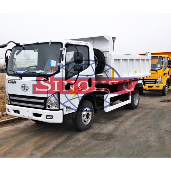 3 Cubic 6 Wheeler Tipper Truck , 3 - 5 Tons Light Duty Dual Axle Dump Truck