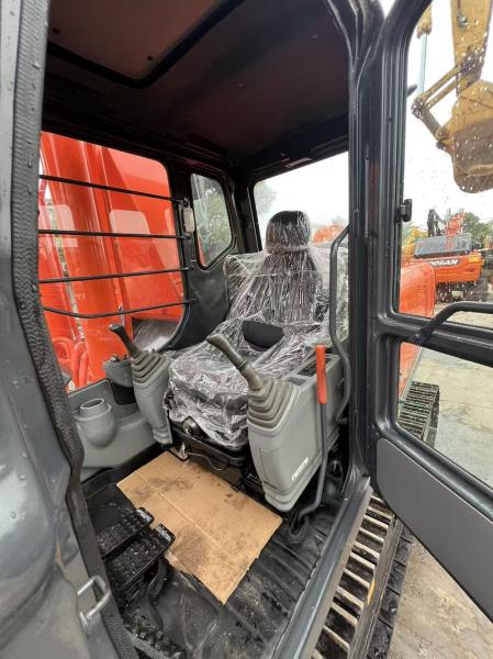 Used Hitachi 350G Excavator: Stable Performance, Powerful Operation, Good Condition, Suitable for Construction Projects