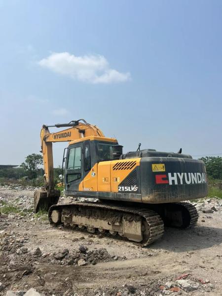Earthmoving Tracked Used Hyundai Excavators 215VS 21 Ton Hydraulic Digger Machine