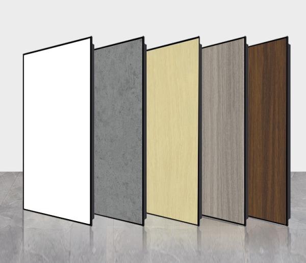 Carreaux de plafond décoratifs en aluminium 2x2 Carreaux de plafond en bois pour hôtel