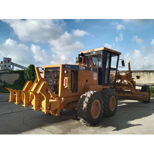 Used SEM 919 Motor Grader with 3.8m Blade, 4000mm Wheelbase, and 220 HP Engine for Sale
