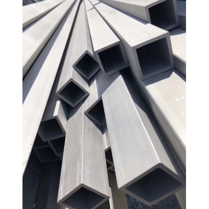304, 316L，310S,2205... square tubes are mainly used in fields such as architectu