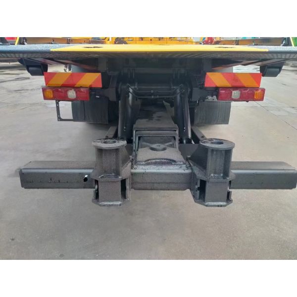 HOWO 4X2 Road Recycling Flatbed Trailer for Sale