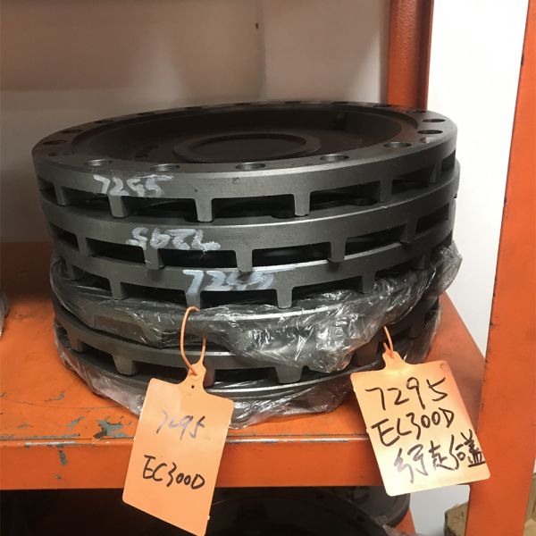 EC300D EC250DE Volvo Spare Parts Motor Cover 18 Holes VOE14599953