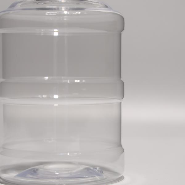 Garrafa de plástico PET de 500 ml livre de BPA personalizada com parafuso nas tampas