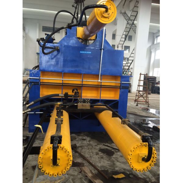 Y81 Series 160 Ton Scrap Steel Baler In Steel Mills