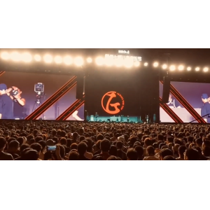 Outdoor Curved Flexible Stage Led Screen Rental 3.91mm Shopping Malls 5V SDK