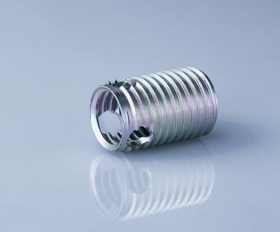 O comprimento 6mm M4 rosqueou inserções rosqueadas de aço de batida do auto concreto das inserções para o metal