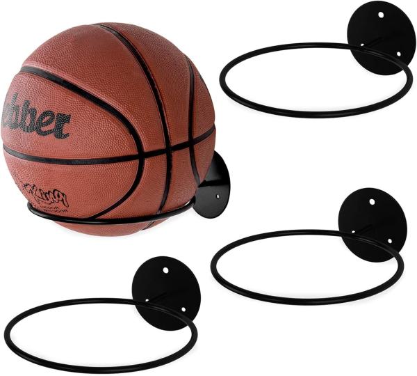 Porta-bolas esportivas montadas na parede para armazenamento e exibição de bolas de poupança de espaço