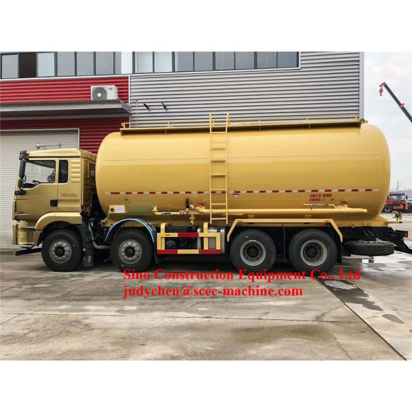 8x4 28m3 Bulk Cement Powder Tank Truck 28-33ton Fly Ash Tanker Truck 371hp