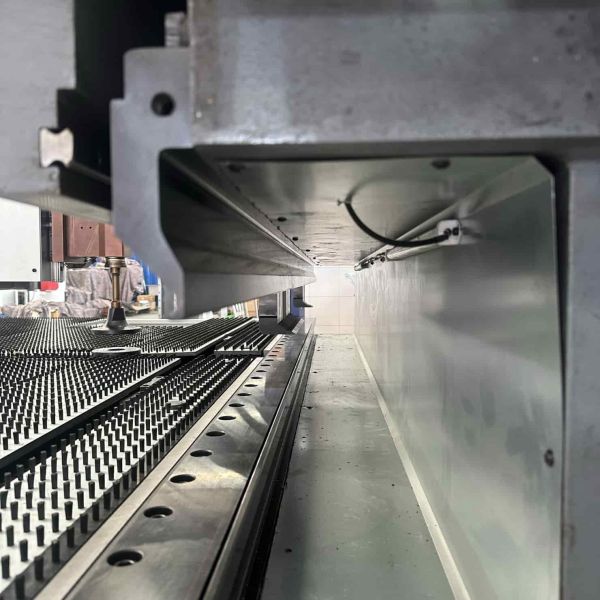 CNC Panel Bender with ±0.1mm Precision and 13-64 Axis EtherCAT Control for Fully Automated Metal Sheet Folding