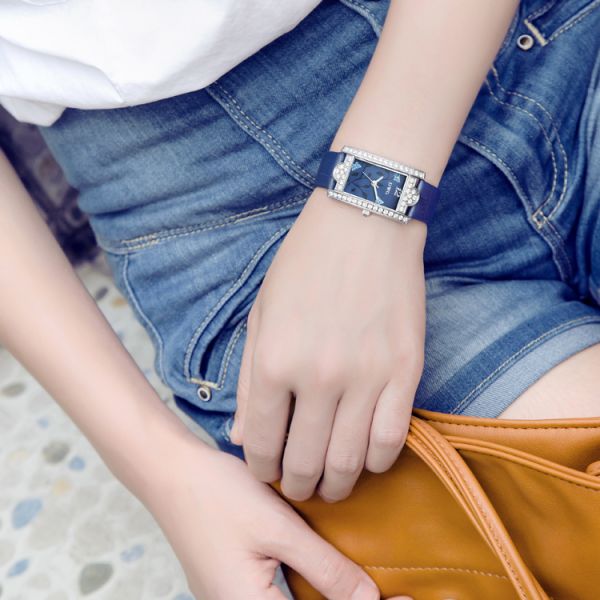 3ATM 30m Waterproof 2035 Movement Alloy Square Watch