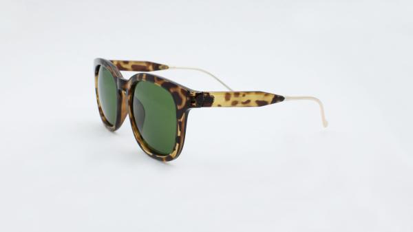 Fashion Super light Sunglasses Plastic glasses for Ladies UV protection 100% Summer