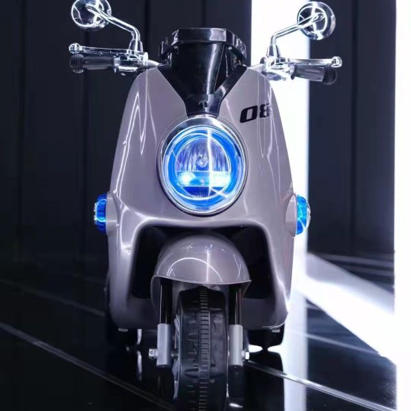 Горячий электрический детский велосипед для детей Unisex 3-колесный мотоцикл для детей 2-4 лет