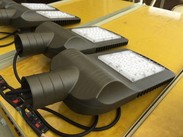 High lumens 160lm/w Led street light 40w For assistant-road black case, 5 Years Warranty