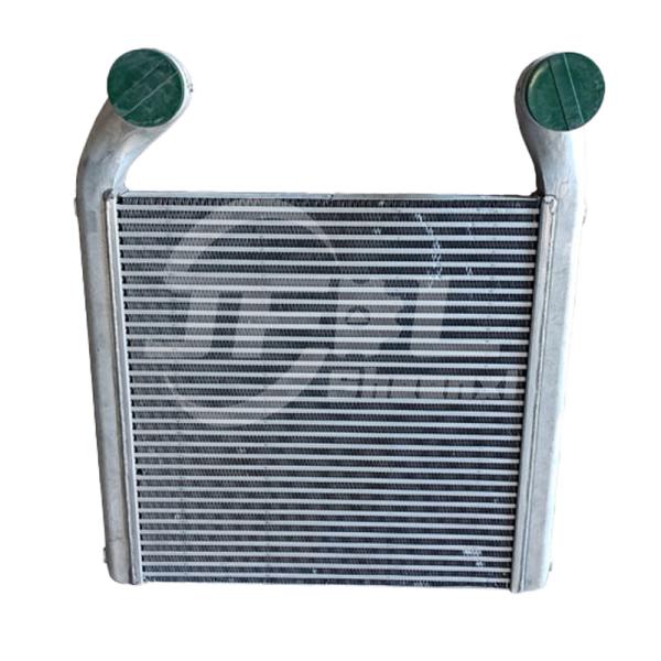Small Intercooler WG9925530127 for SINOTRUK HOWO A7 SITRAK C7H Truck water tank parts