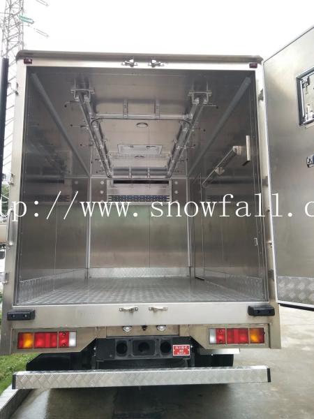 SNOWFALL Meat Rail Truck Box 150hp Diesel Refrigerated