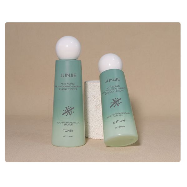 Plastic Toner Bottle 200ml 250ml Transparent Frosted Container Plastic Mist Spray Bottle for Cosmetic Body Face Skin Care