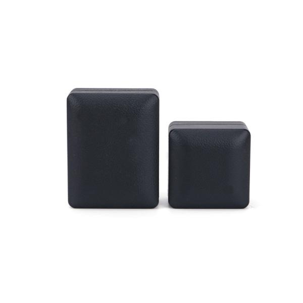 Caja de anillos personalizados Hanhong con luz 6.5 * 6.5 * 4.5cm Tamaño Cuero negro y material de terciopelo
