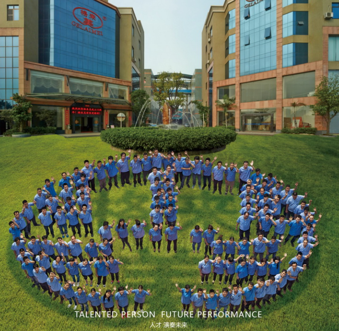 Los paneles de pared de madera modificados para requisitos particulares de la chapa del MDF HDF para las paredes del cuarto de baño