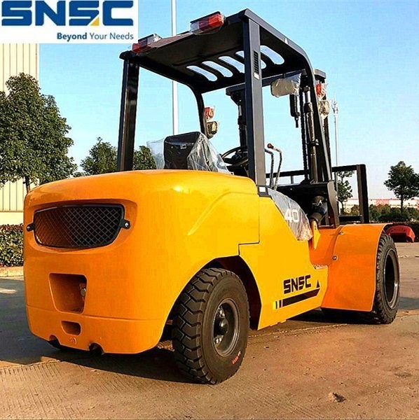4ton Isuzu Engine Front Double Tyre Z3000mm Diesel Engie Forklift for Smooth Operation