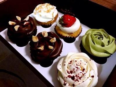 ISO9001 Polyglycerol Esters Of Fatty Acids Sponge Cake Emulsifier