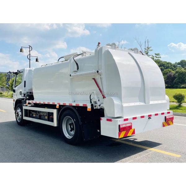 Dongfeng Pure Electric Water Truck 4x2 Powered By Capacity CATL Battery