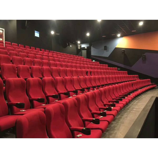 Роскошные посадочные места домашнего кинотеатра, стулья пресс-центра оконтурили подушку сидения