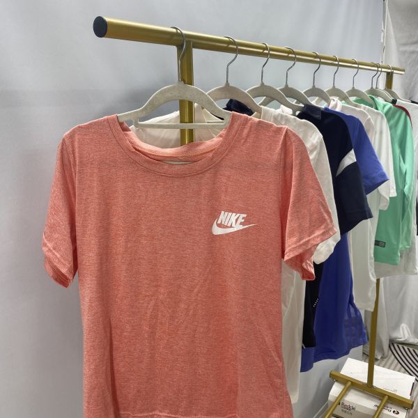 Mixed Colors Women Used Branded T Shirt Ukay Ukay Bales Second Hand Clothes