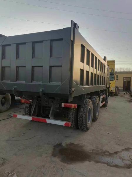 HOWO 6*4 Caminhão de lixo de segunda mão 10 pneus Cinza Cor Sinotruk 351-450hp 8500*2496*3450 mm